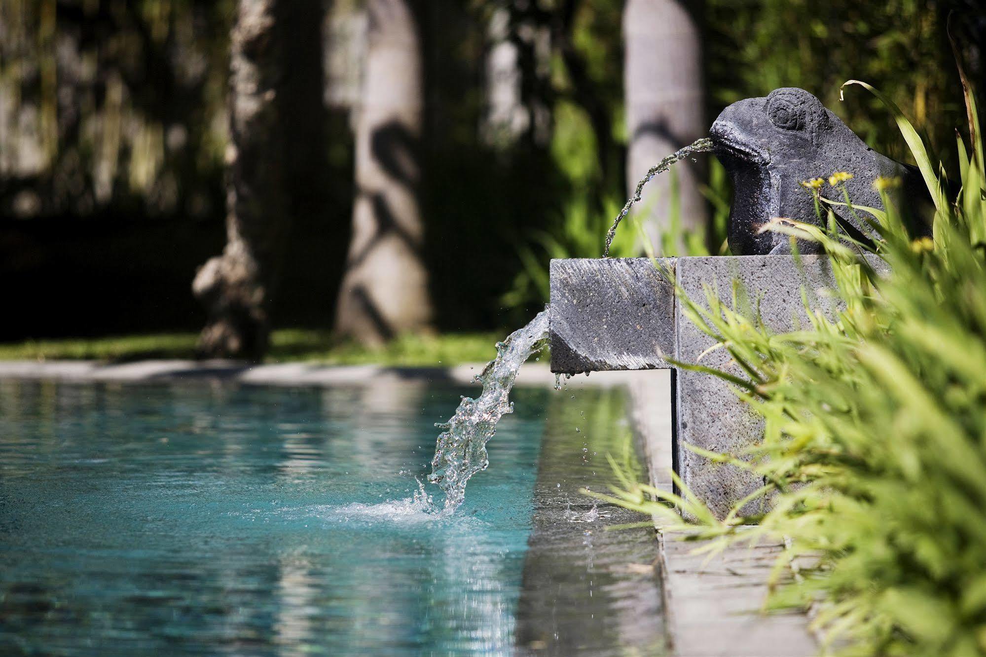 The Kayana Villa Seminyak  Luaran gambar